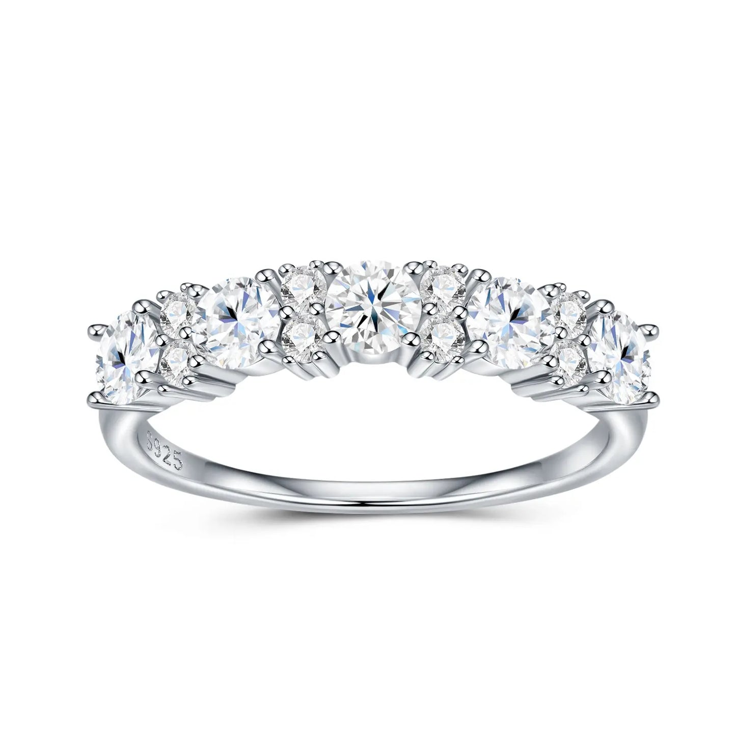 A Luxurious And Fashionable Minimalist Jewelry Ring Featuring Top-quality Moissanite, Made Of S925 Silver Electroplated With Platinum. Weselleverythingnow
