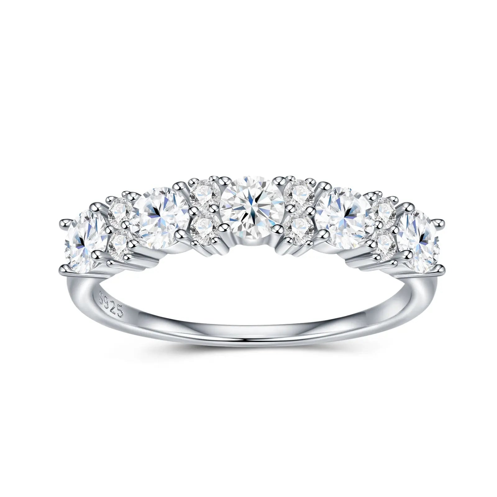 A Luxurious And Fashionable Minimalist Jewelry Ring Featuring Top-quality Moissanite, Made Of S925 Silver Electroplated With Platinum. Weselleverythingnow
