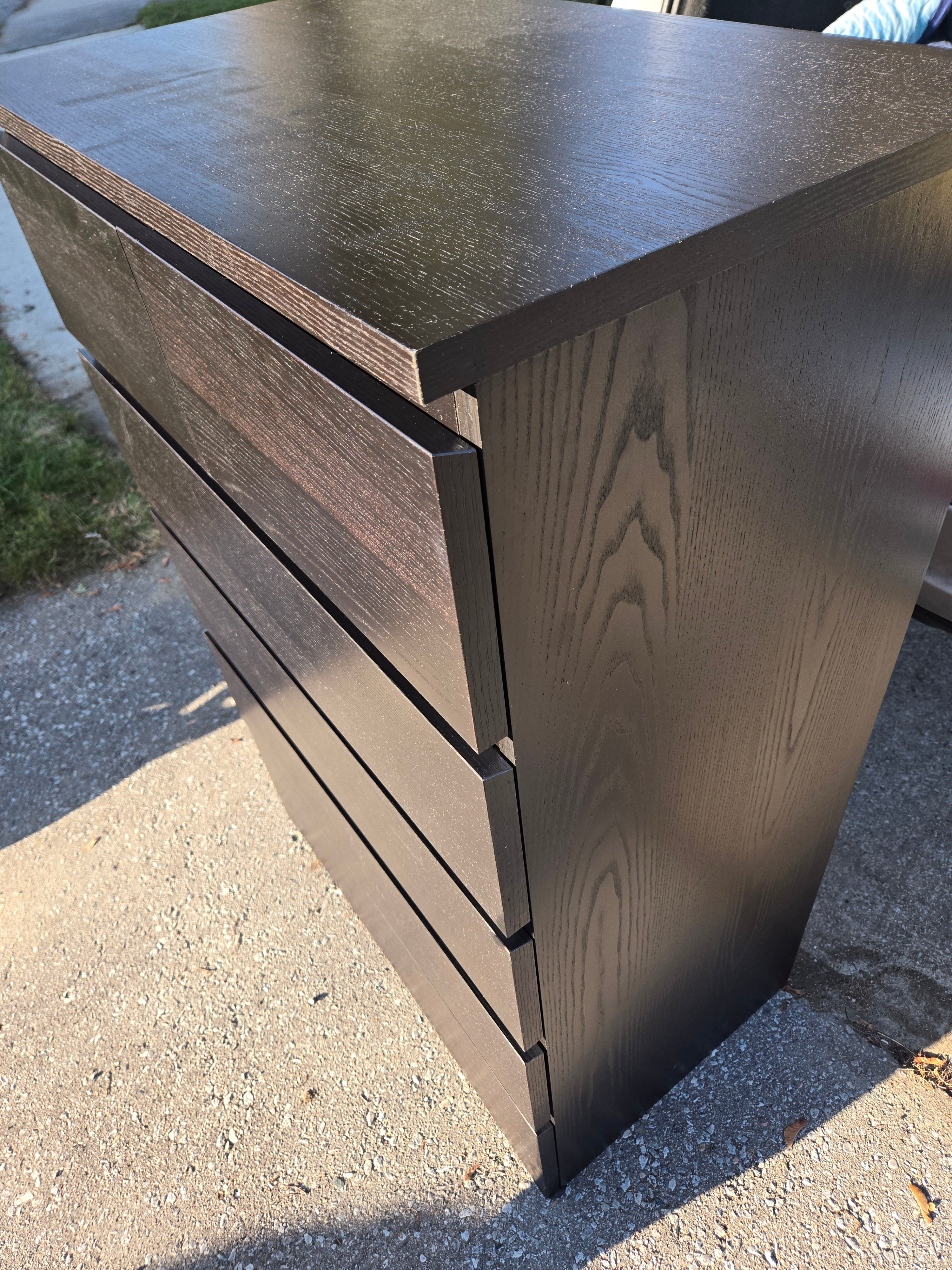 MALM 6 DRAW DRESSER WHITE OR BLACK