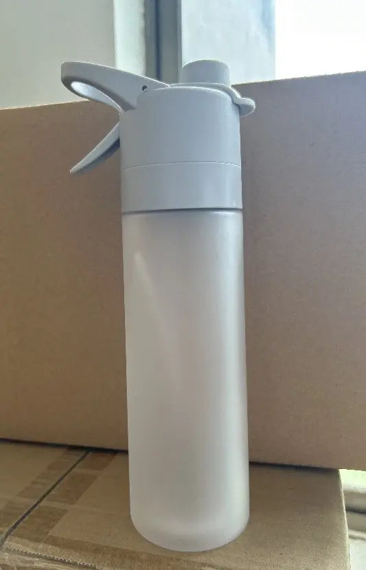 Spray Water Bottle For Girls Outdoor Sport Fitness Water Cup Large Capacity Spray Bottle Drinkware Travel Bottles Kitchen Gadgets Weselleverythingnow