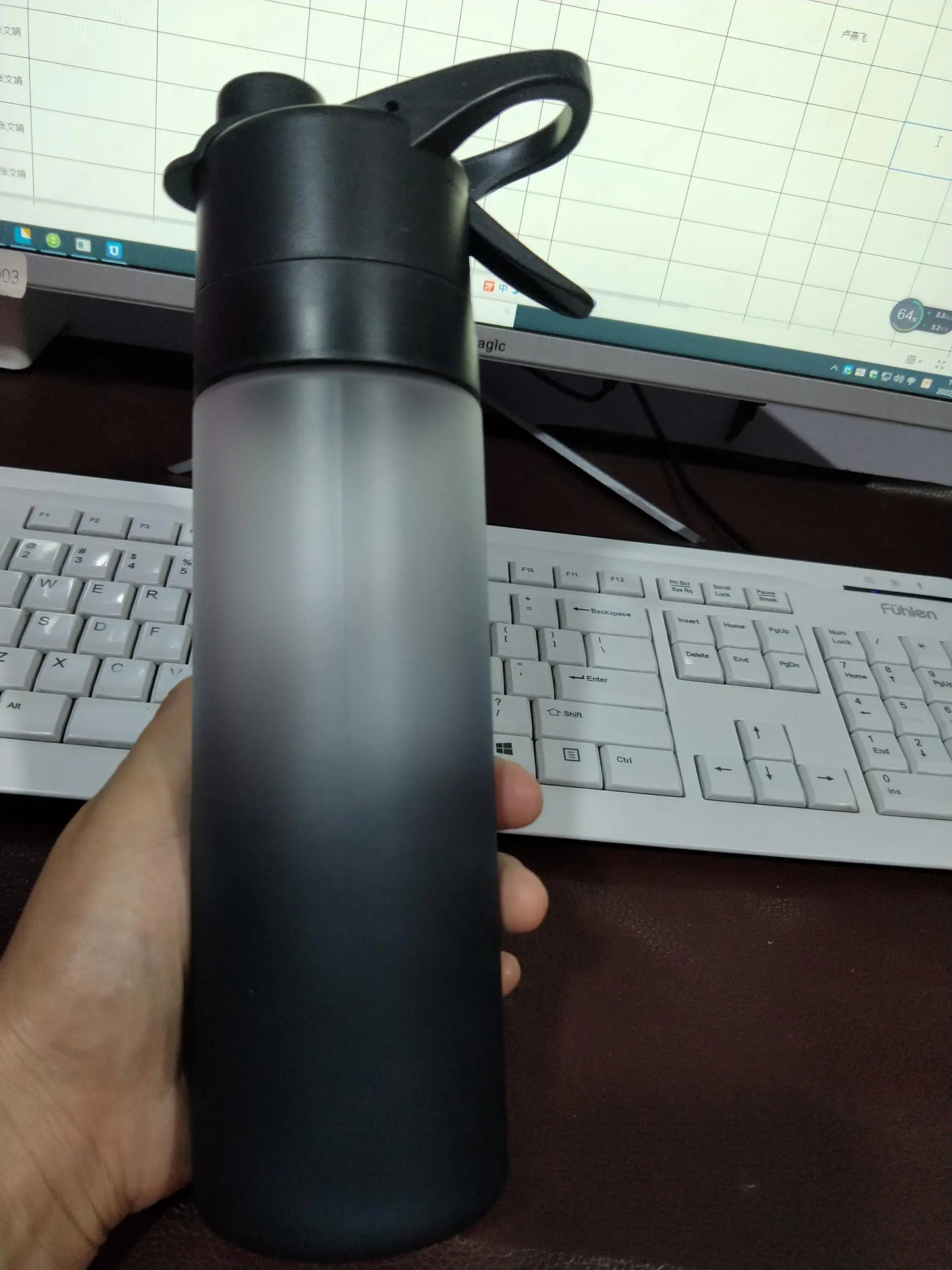Spray Water Bottle For Girls Outdoor Sport Fitness Water Cup Large Capacity Spray Bottle Drinkware Travel Bottles Kitchen Gadgets Weselleverythingnow